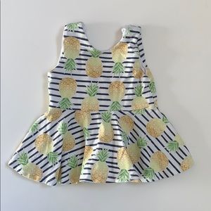 Boutique pineapple tank